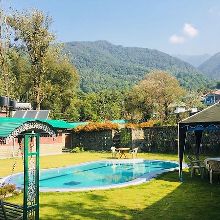 Tatva Bir Tents And Hotel Kangar Eksteriør billede