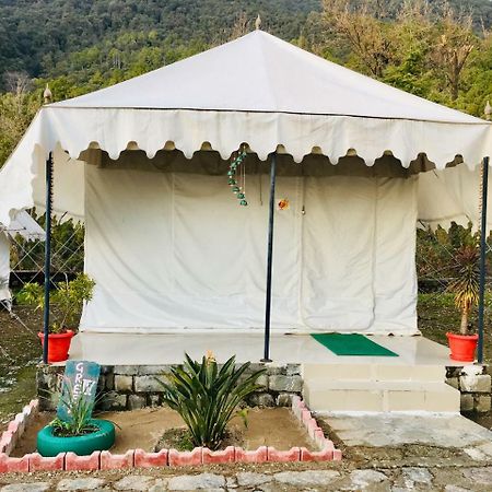 Tatva Bir Tents And Hotel Kangar Eksteriør billede