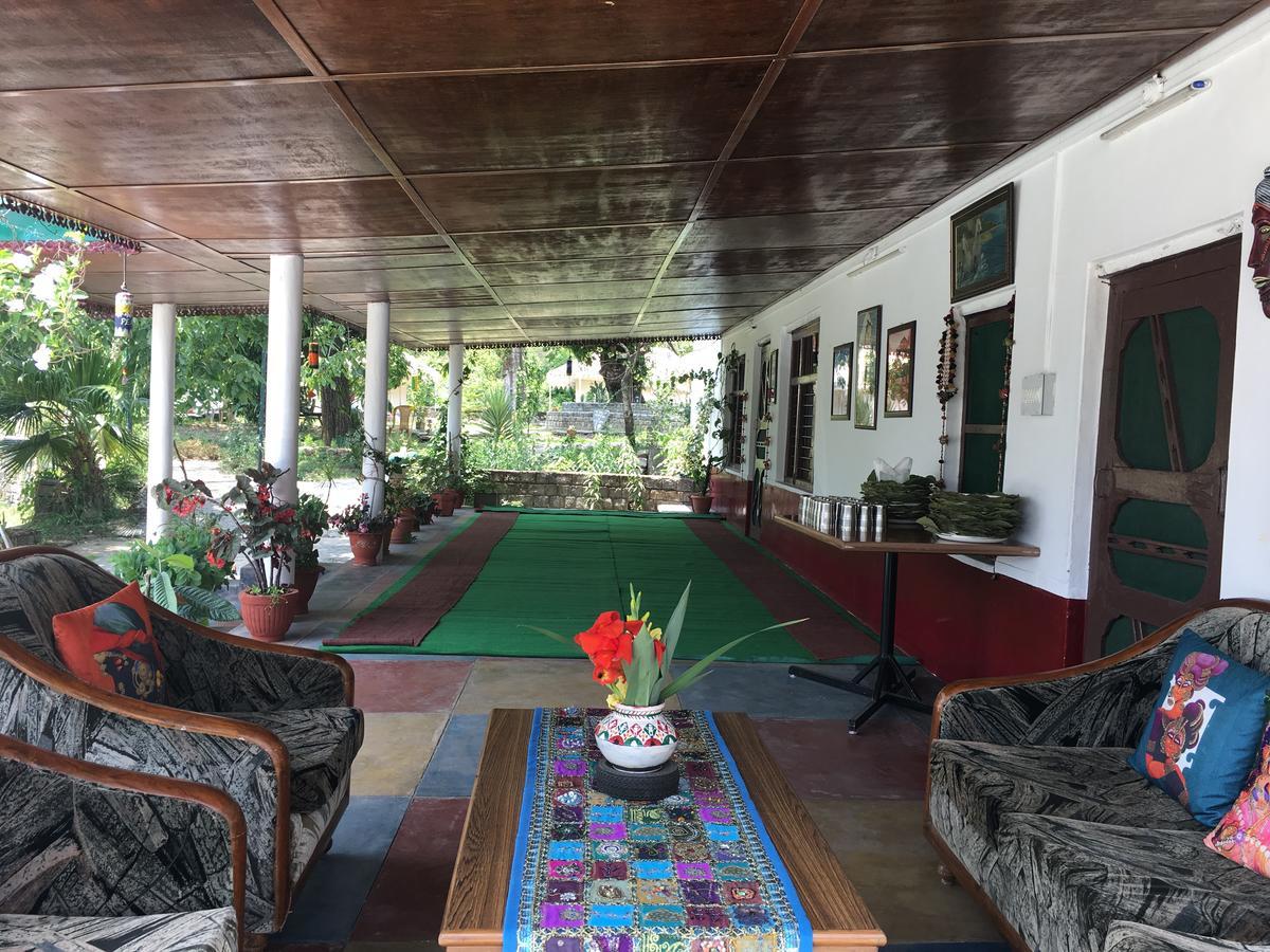 Tatva Bir Tents And Hotel Kangar Eksteriør billede