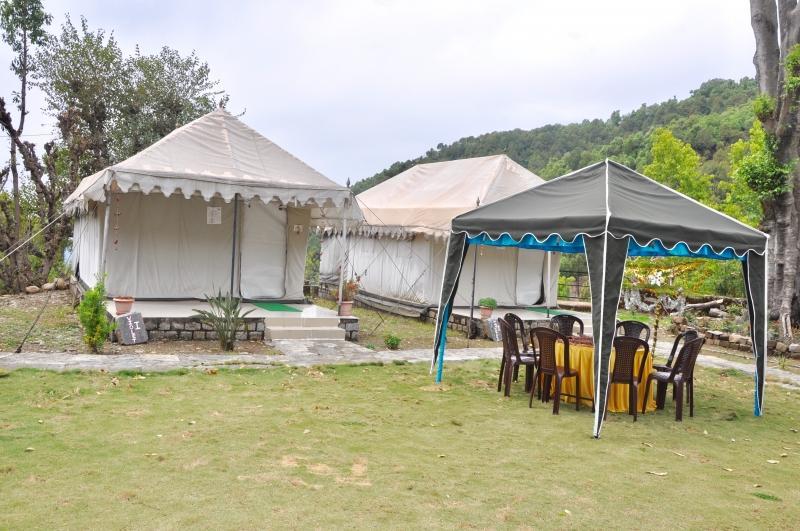 Tatva Bir Tents And Hotel Kangar Eksteriør billede