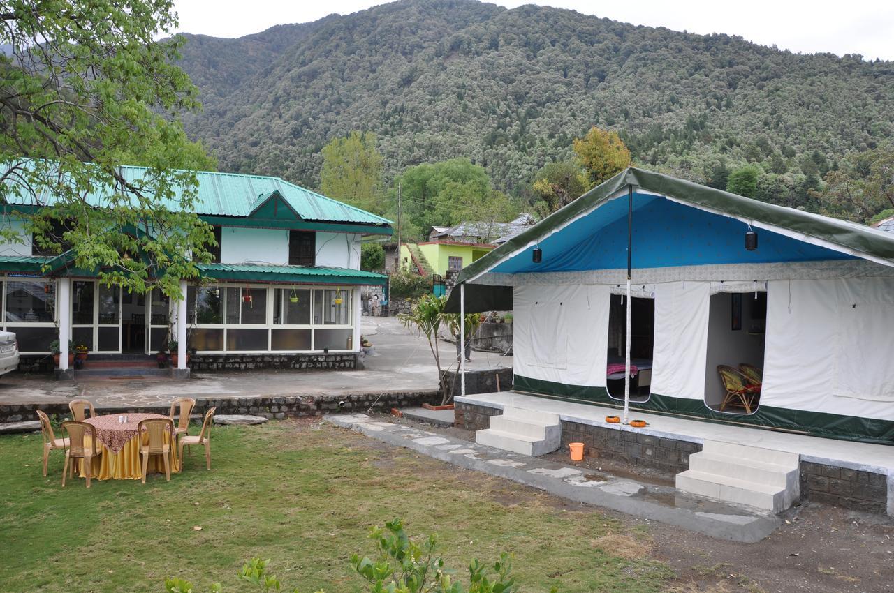 Tatva Bir Tents And Hotel Kangar Eksteriør billede