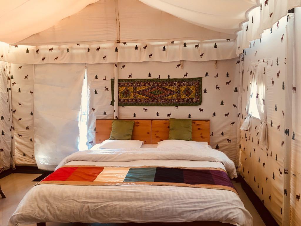Tatva Bir Tents And Hotel Kangar Eksteriør billede