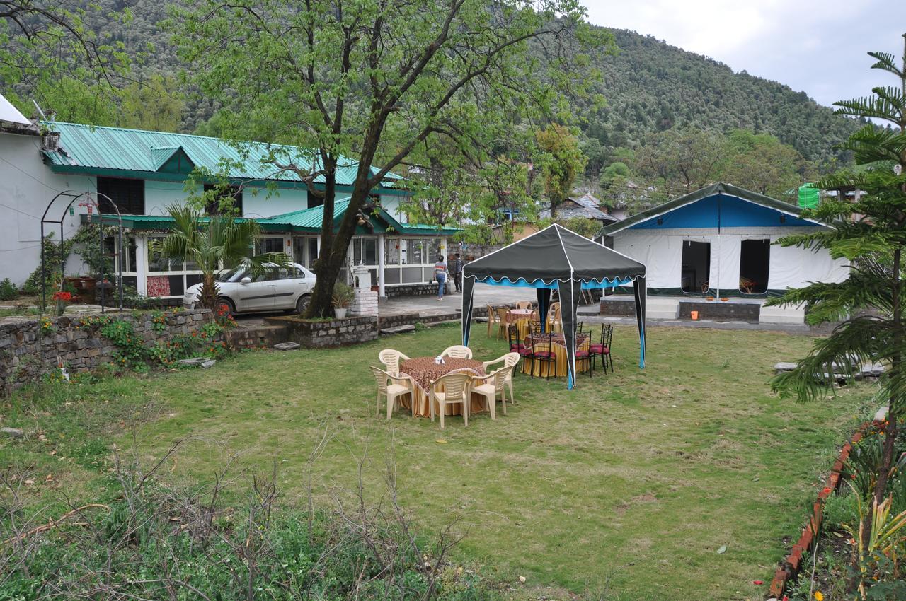 Tatva Bir Tents And Hotel Kangar Eksteriør billede