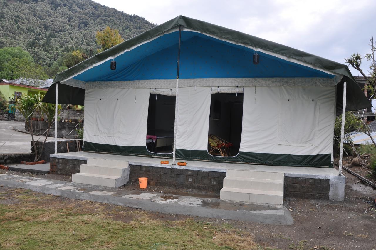 Tatva Bir Tents And Hotel Kangar Eksteriør billede