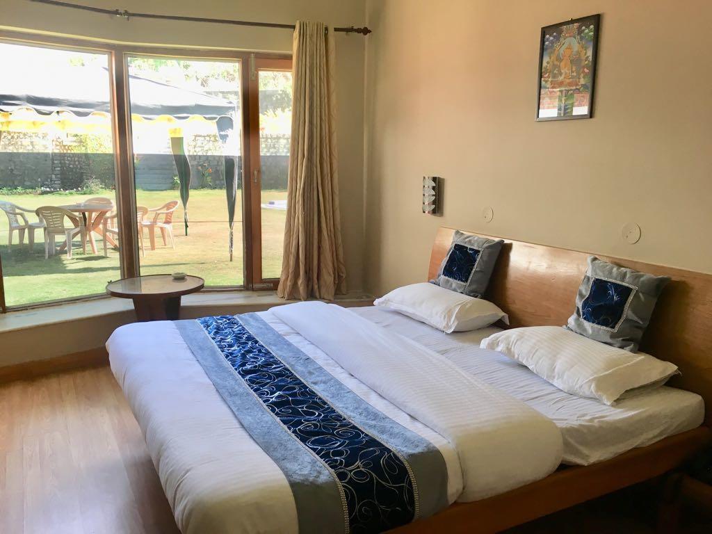 Tatva Bir Tents And Hotel Kangar Eksteriør billede