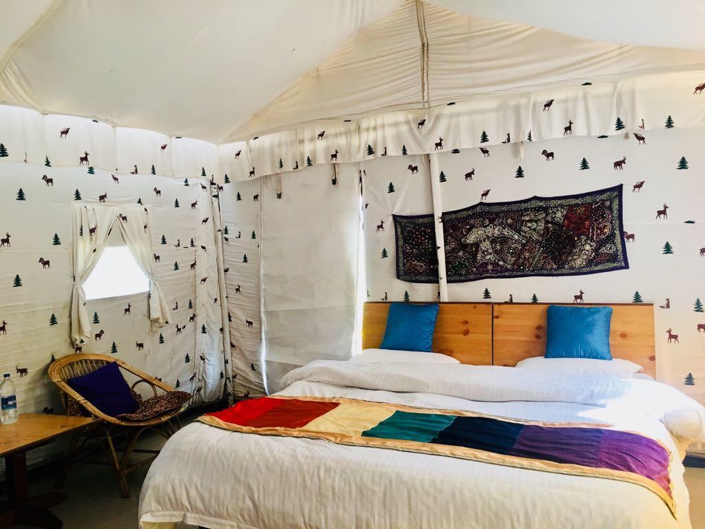 Tatva Bir Tents And Hotel Kangar Eksteriør billede