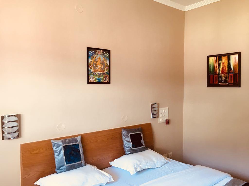 Tatva Bir Tents And Hotel Kangar Eksteriør billede